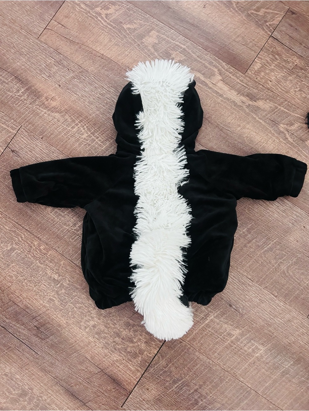Target Hyde & EEK! Boutique infant skunk Halloween costume